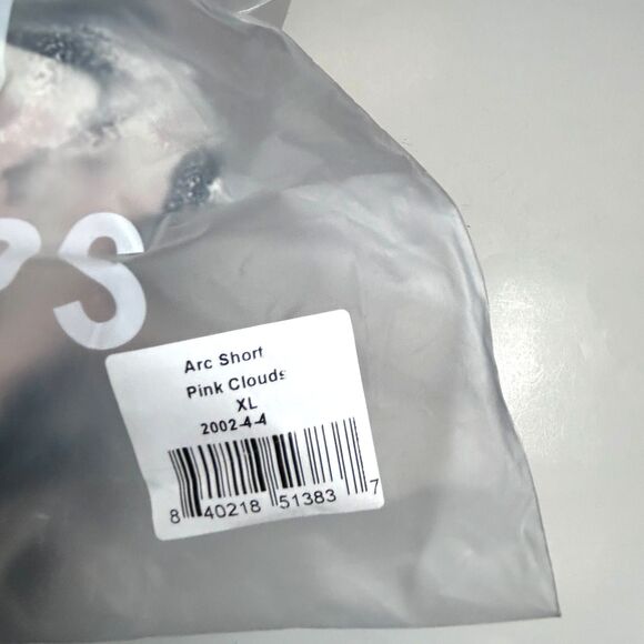 FourLaps NWT Arc Pink Clouds Gray Pink Tie Dye Print Bike Workout Shorts Size XL - Picture 4 of 13